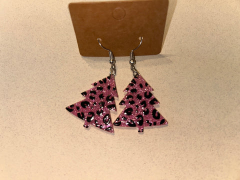 Leopard pink christmas tree earrings
