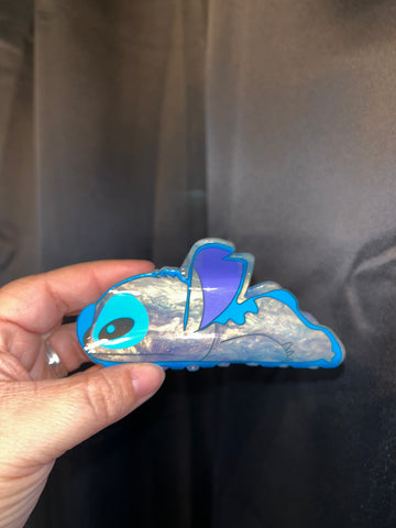 Blue claw clip