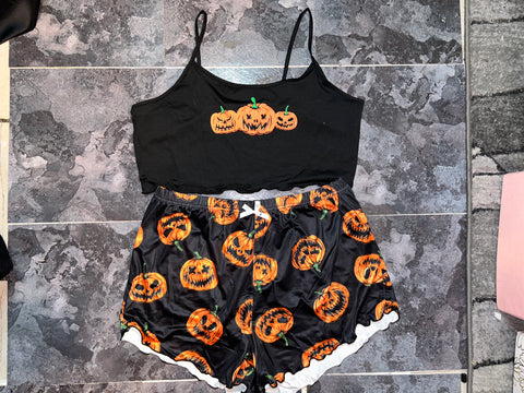 Pumpkin woman’s pjs XL