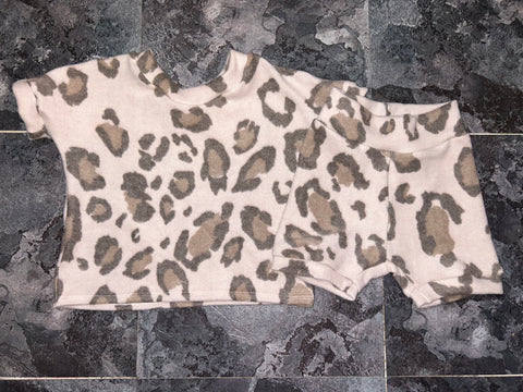 Leopard lounge set 18m